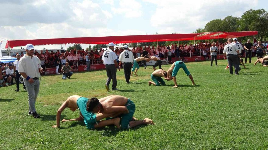 6. Geleneksel İsmet Atlı Karakucak güreşleri başladı