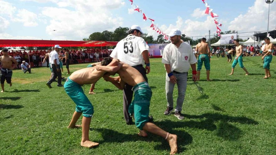 6. Geleneksel İsmet Atlı Karakucak güreşleri başladı