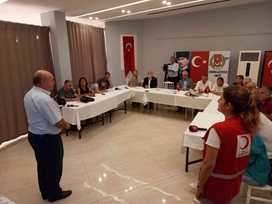 Kızılay’dan gazetecilere ilk yardım eğitimi