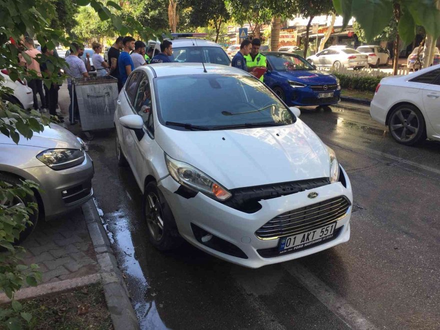 Zincirleme kazada motosiklet sürücüsü feci şekilde öldü