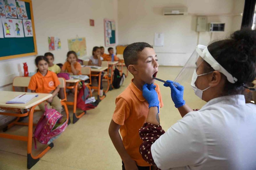 Seyhan'da çocuklara ağız ve diş sağlığı taraması