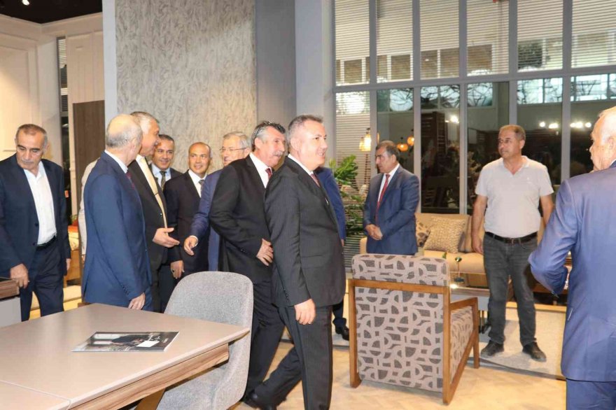 Çukurova Mobilya Dekorasyon Fuarı açıldı