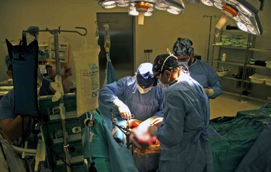 Karaciğer yetmezliğine girdi, 1 saat sonra uygun organ bulundu