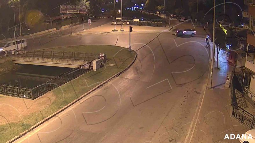 Motosiklet ambulansa çarptı