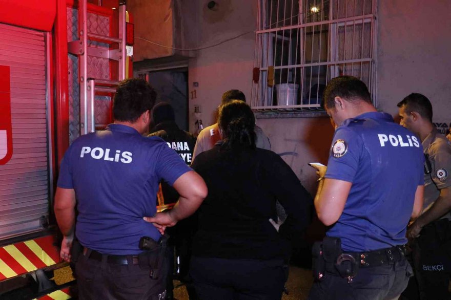 Oturduğu binanın merdivenlerini yakan kişi operasyonla yakalandı