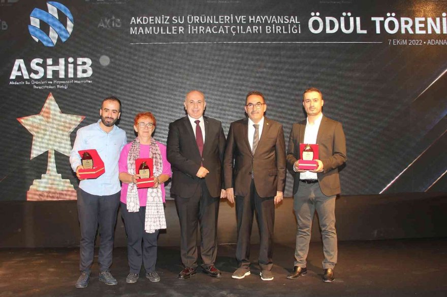 ASHİB, Adana’nın hayvansal gıda ihracatı şampiyonlarını ödüllendirdi