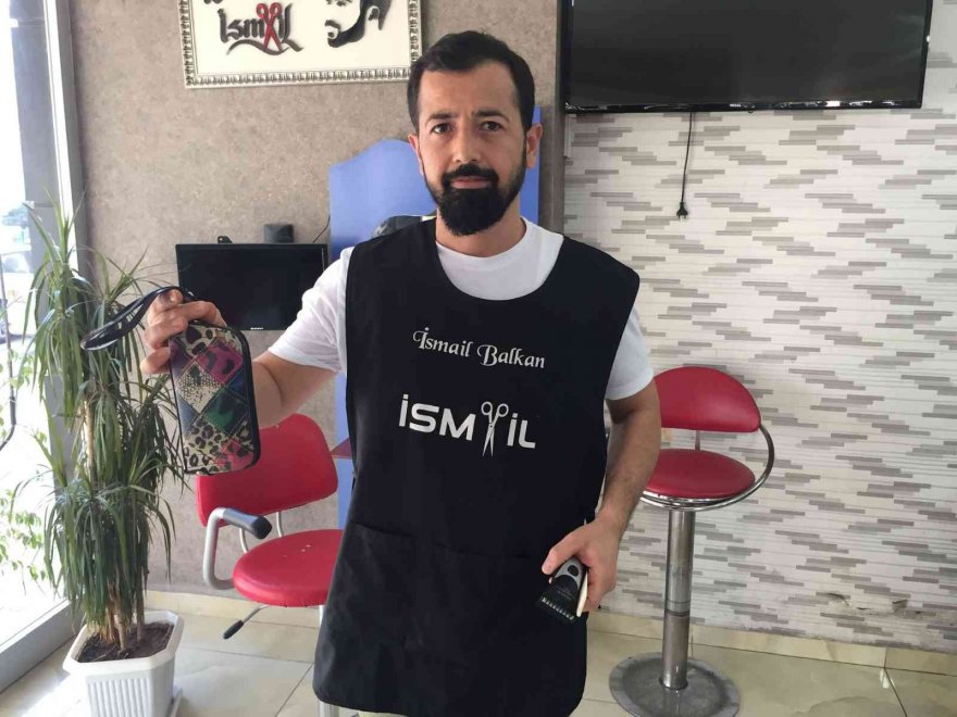 Berber bulduğu cüzdanı polise teslim etti