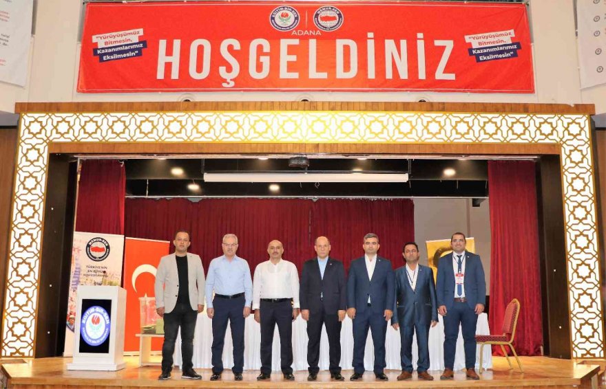 Eğitim-Bir-Sen’de Mehmet Sezer yeniden başkan