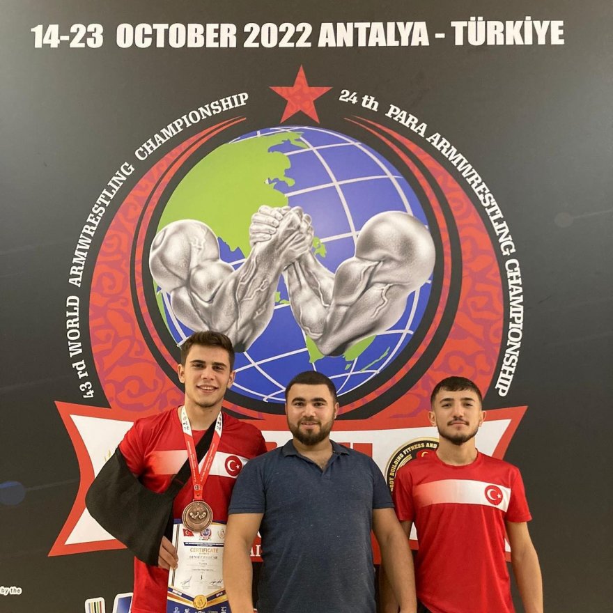 Kozanlı bilek güreşçilerinin başarısı