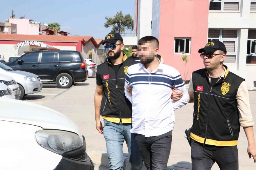 Otomobilden tabanca çıktı, zanlılar “başkasının” dedi