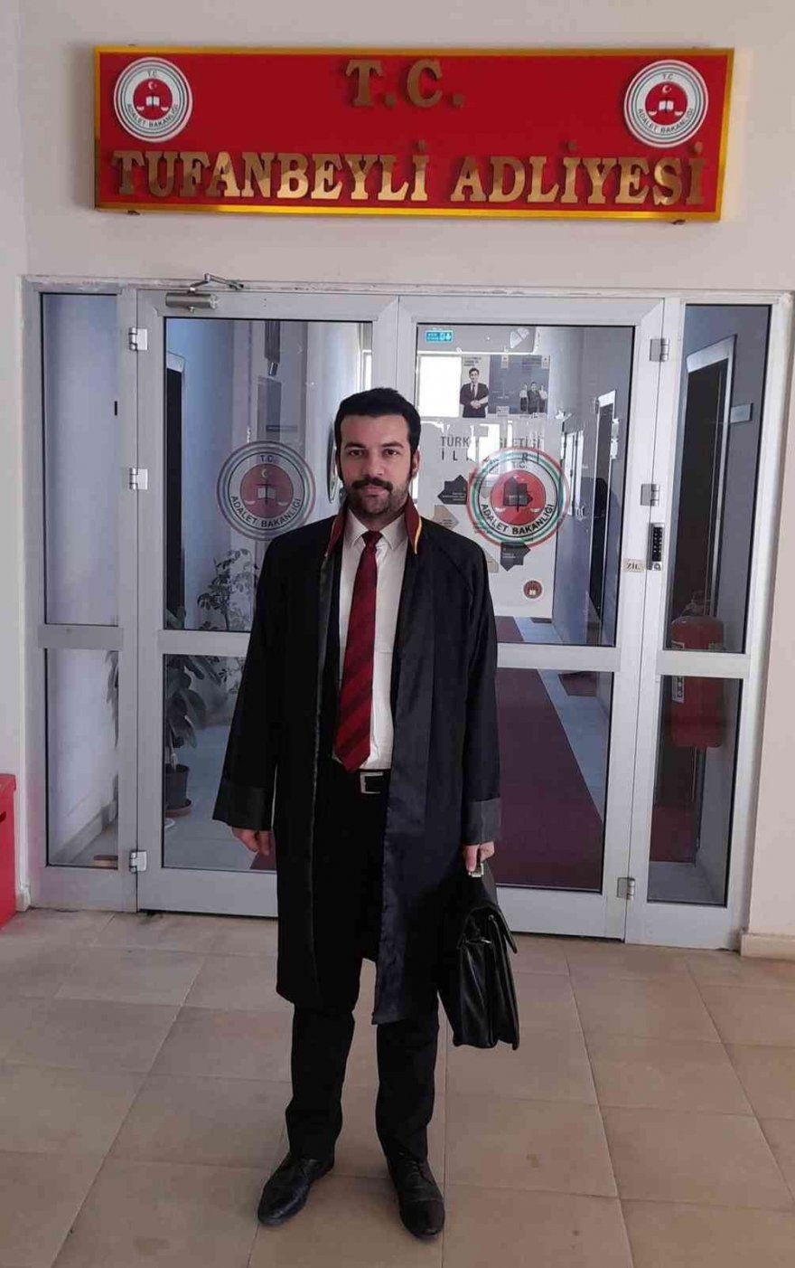 Avukat 10. kattan düşerek hayatını kaybetti