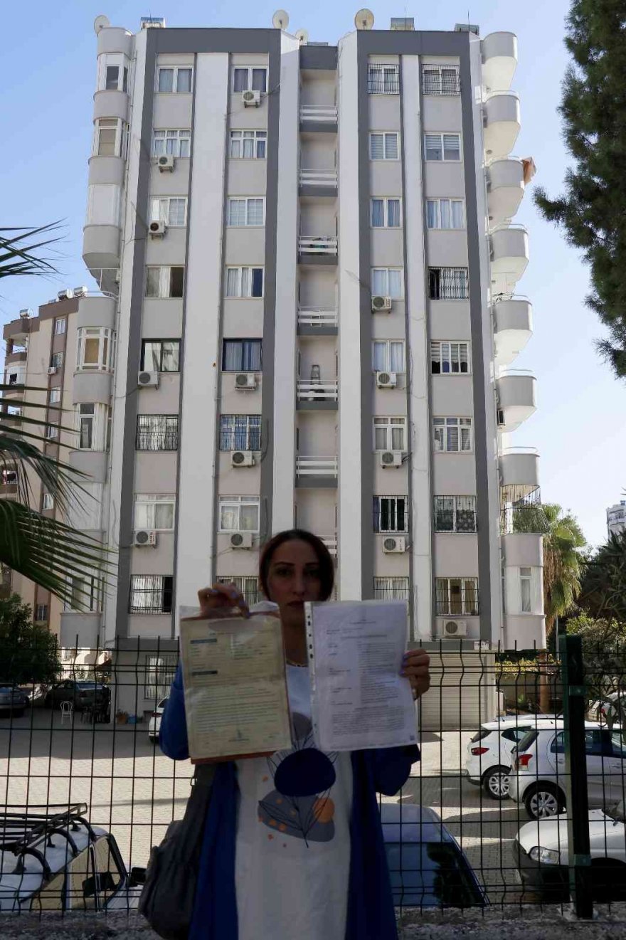 Yeni ev almak isteyen kadına inşaatı mahkemelik olan daireyi sattılar