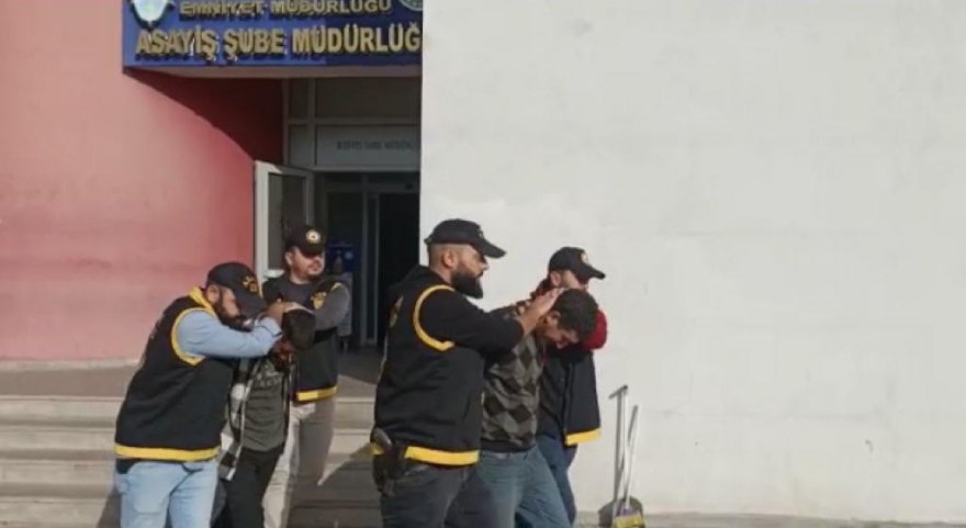 Çaldıkları otomobille gezerken yakalanan 3 kişi tutuklandı