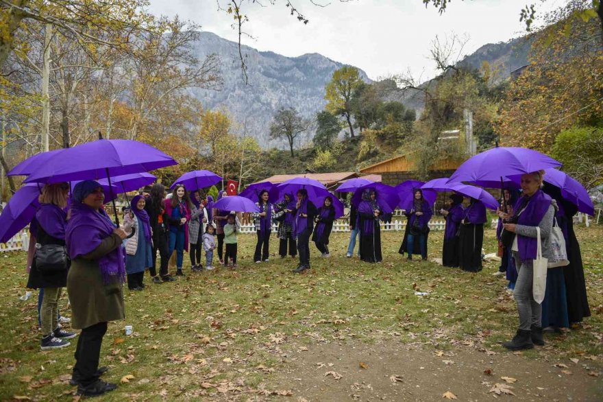 Kadınlar Belemedik’te, “Kadına Yönelik Şiddete Hayır” dedi