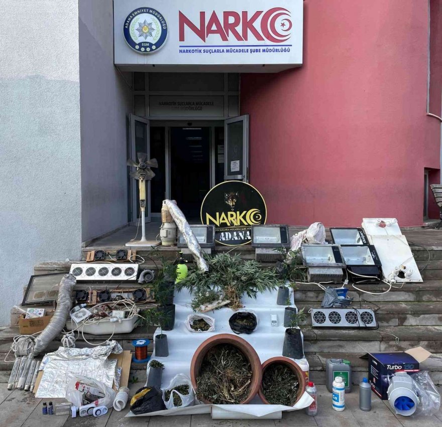 Adana'da 5 torbacı tutuklandı