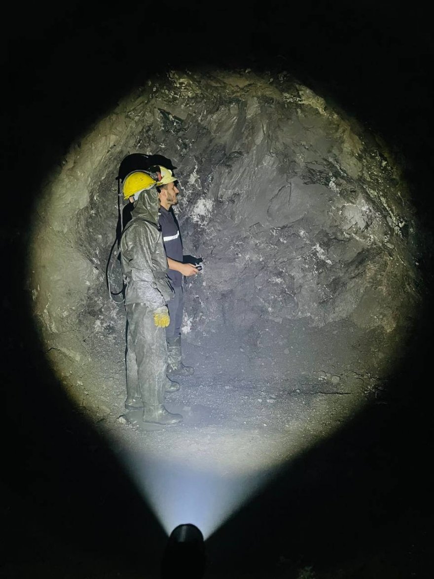 Madencilerin yer altında ekmek mücadelesi