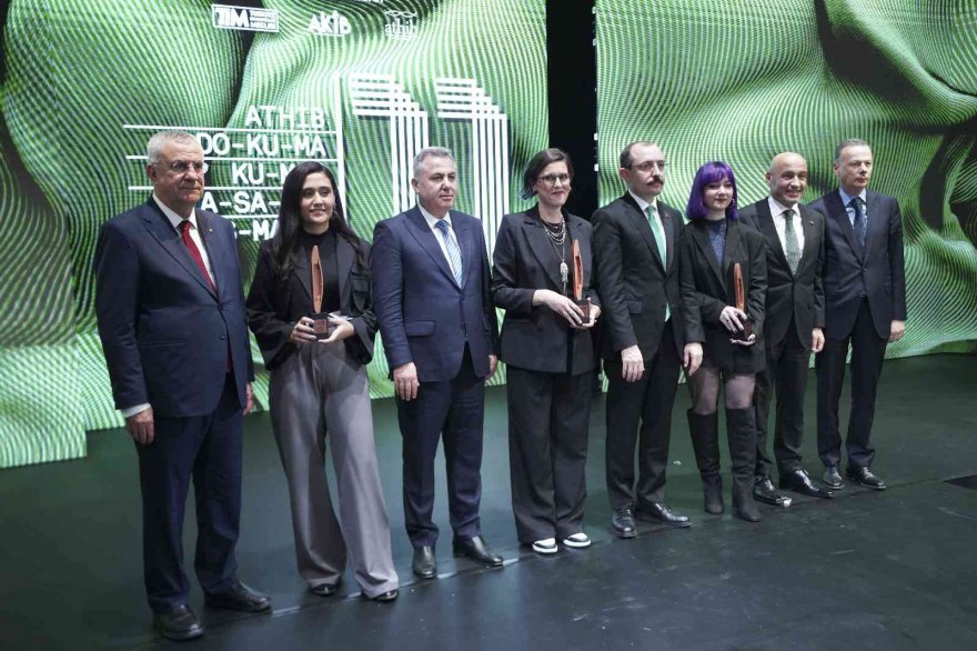 11. ATHİB Dokuma Kumaş Tasarım Yarışması’nda ödüller sahiplerini buldu
