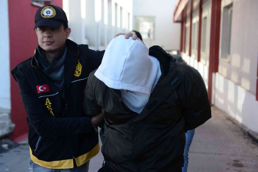 “Dolandırılmayın” diye demeç verdi, dolandırıcılıktan tutuklandı