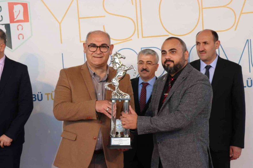 Pozantı Belediye Başkanlığı Koşusu Kupası’nı Zafer Meydanı kazandı