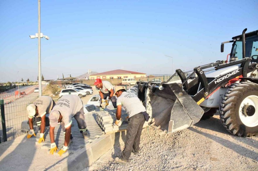 Ceyhan’da köprü yapıldı, hastane yolu hizmete açıldı