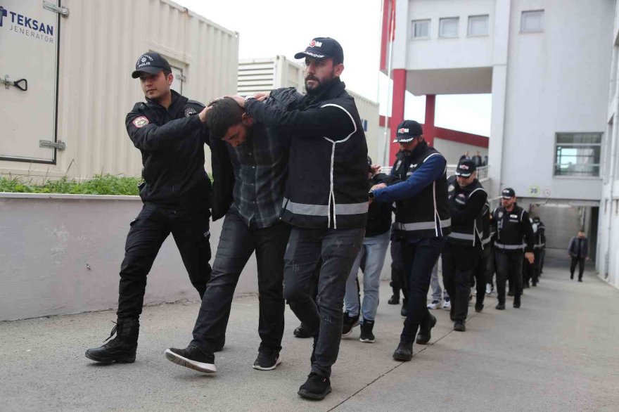 Adana'da 5 kişi öldüren organize suç örgütüne 26 tutuklama