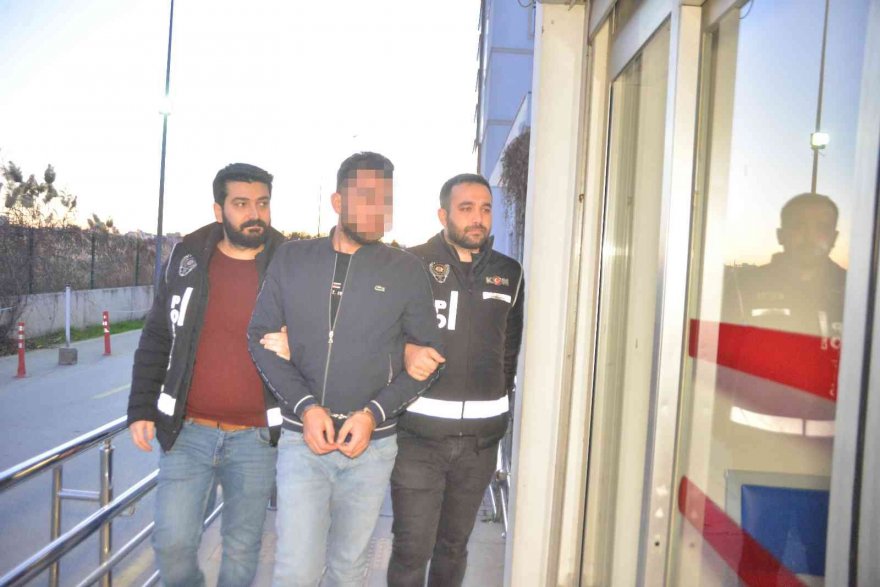 Adana'da 12 milyon 600 bin haksız kazanç elde eden tefecilere operasyon: Bin bir surat Zeynep yine gözaltında!