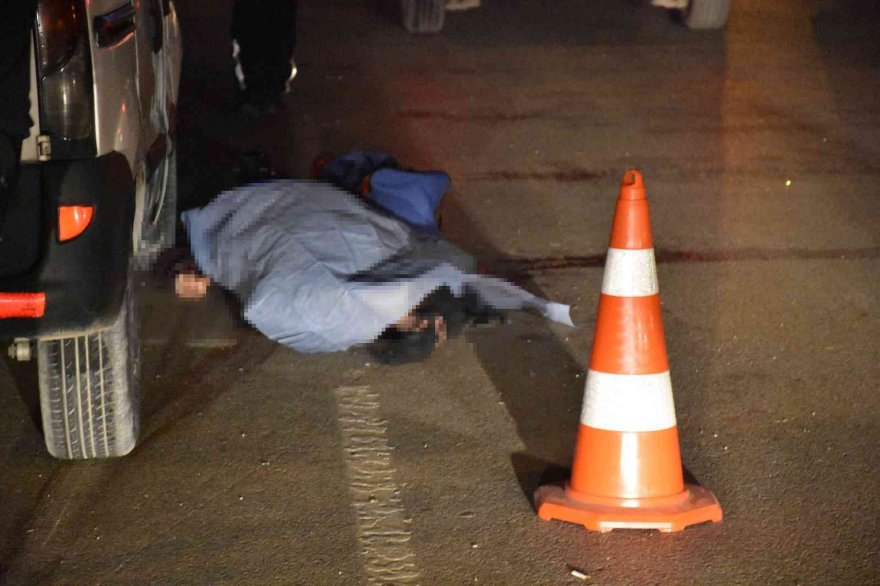 Adana’da otomobilin çarptığı kadınlardan 1’i öldü, 1’i ağır yaralandı