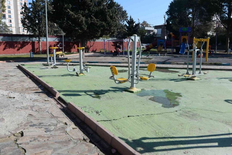 Adana'da çocuk parkında cinayet: 2 kişi gözaltında!