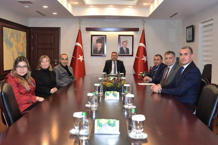 Hayırsever iş adamından Buruk'a anaokulu