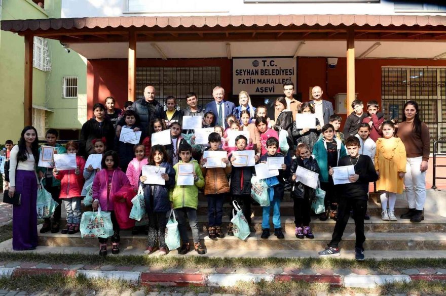 Çocukların karne hediyesi Başkan Akay’dan