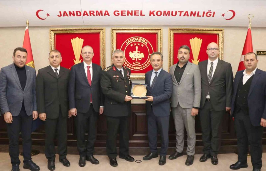 Karslıoğlu: “İş birliği içinde önemli hizmetler veriyoruz”