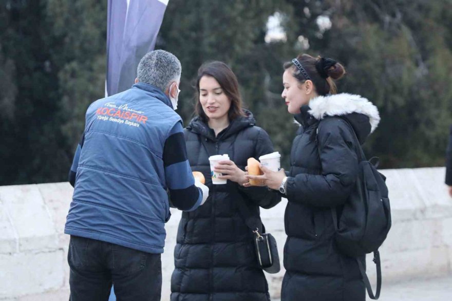 Taşköprü’de vatandaşlara sabah çorbası