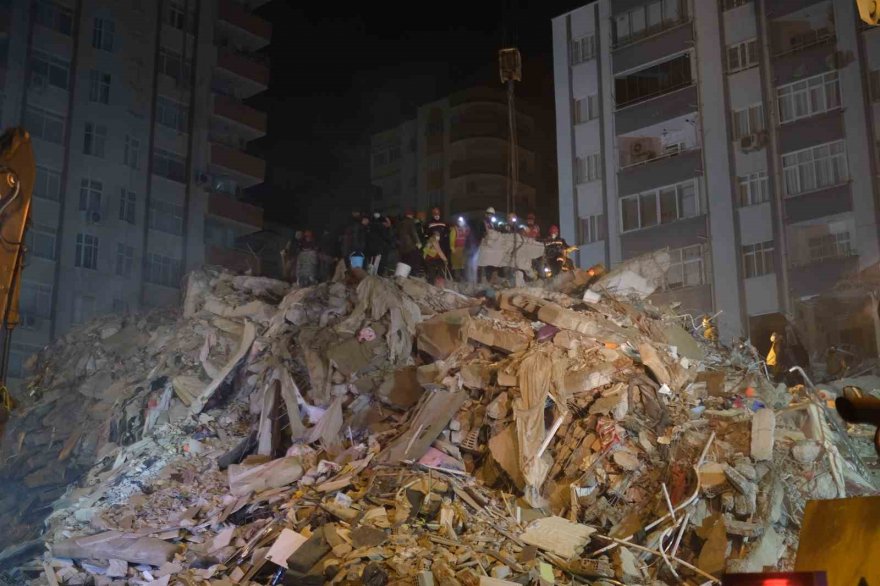 Adana'da son durum: 109 kişi hayatını kaybetti, 1500 kişi yaralı