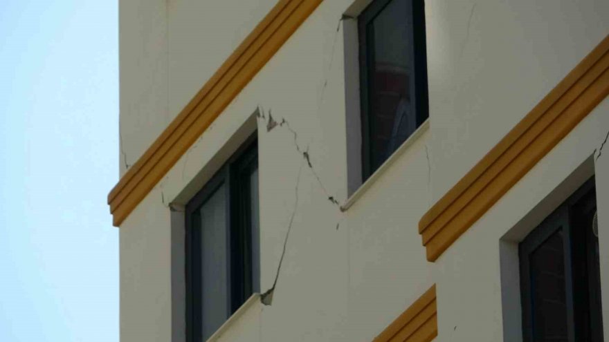 Hasan Alpargün’ün inşa ettiği tüm binalar hasarlı