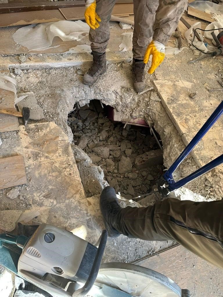 Enkazda 63 saat kalan lise öğrencisi yaşadıklarını anlattı