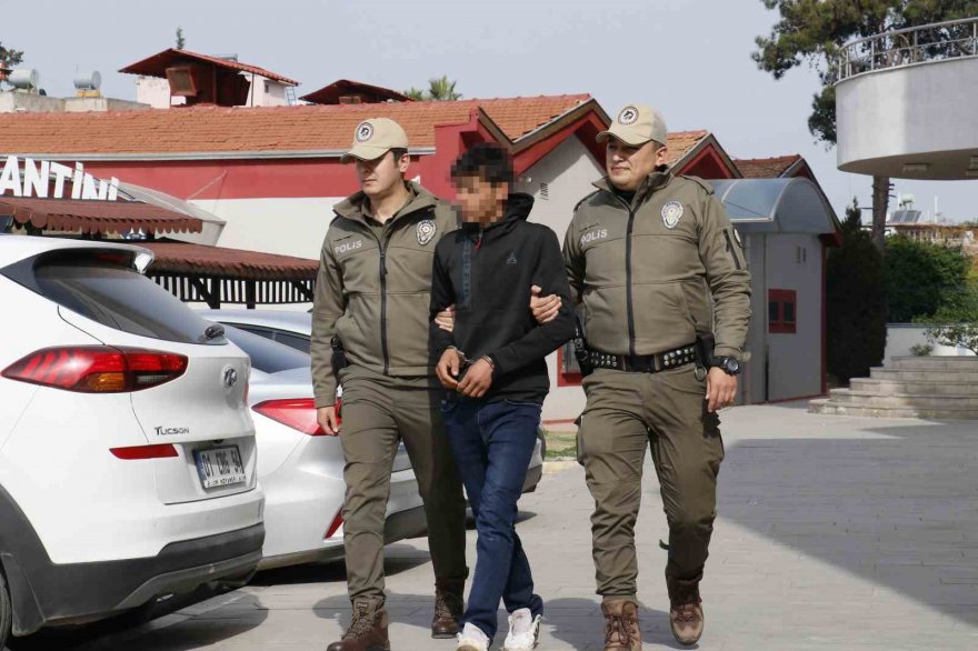 Polis, ata işkence eden gence at arabasındaki un çuvalından ulaştı