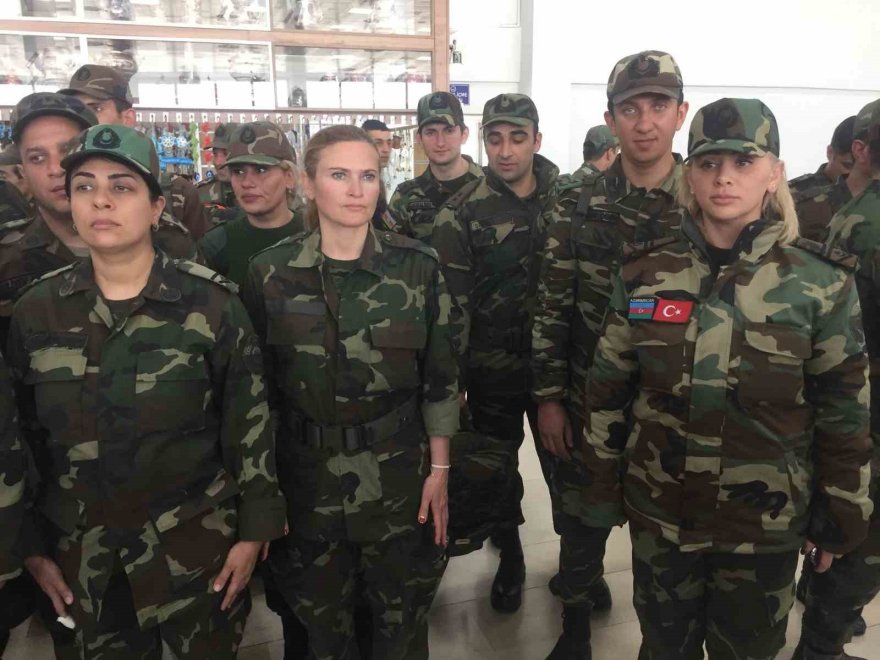 Azerbaycan kurtarma ekibi Adana’dan ülkelerine uğurlandı