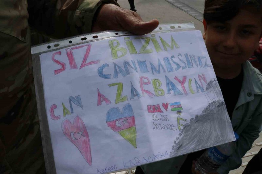 Azerbaycan arama-kurtarma ekibi Adana’dan ülkelerine uğurlandı