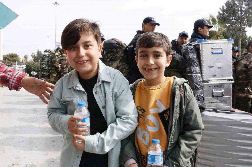 Azerbaycan arama-kurtarma ekibi Adana’dan ülkelerine uğurlandı