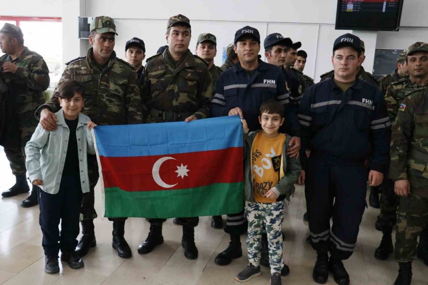 Azerbaycan arama-kurtarma ekibi Adana’dan ülkelerine uğurlandı