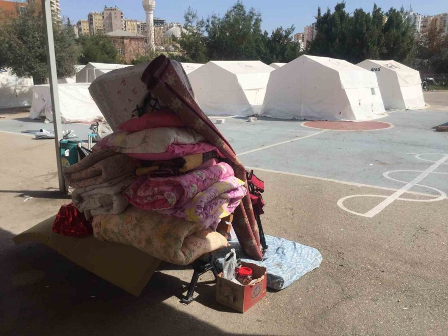 Okullarda 13 Mart hazırlığı: Çadırlar kaldırılıyor