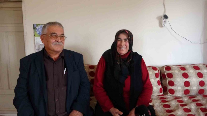 42 yıllık hayat arkadaşına tüm mal varlığını hediye etti