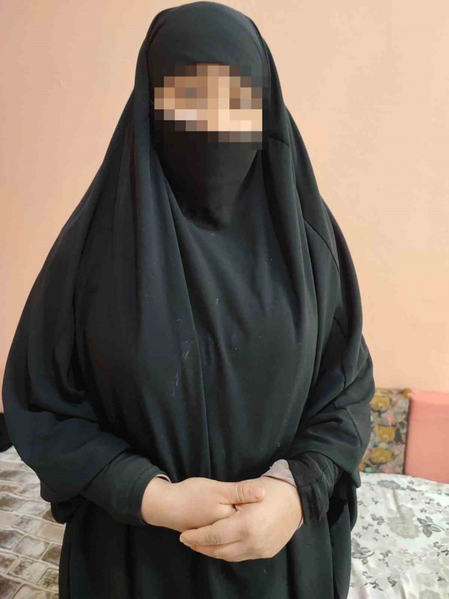 16 yaşında evlendi, iki çocuğuyla eşi tarafından terk edildi