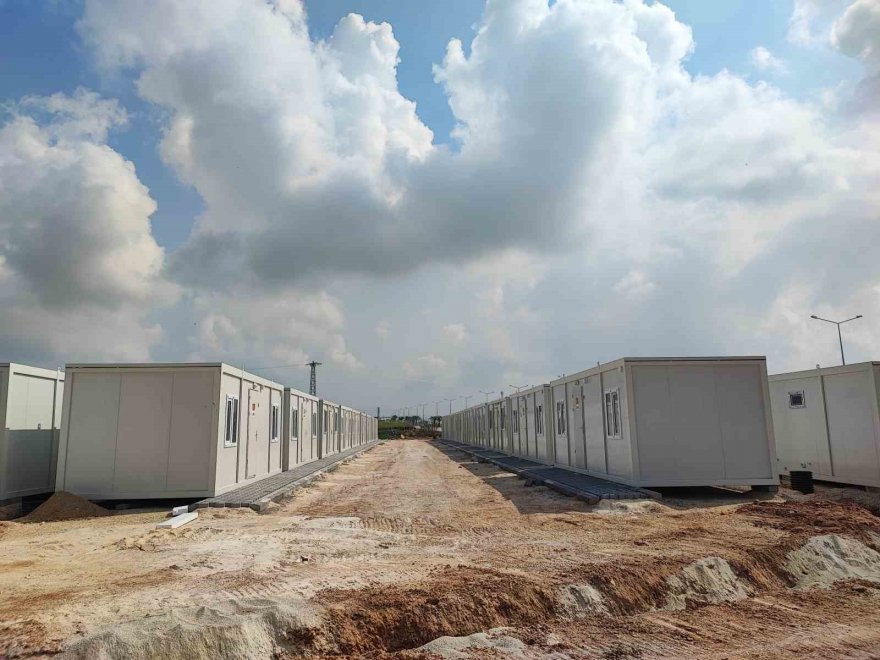 3 binden fazla binanın yıkılacağı Adana’ya 2 bin 400 konteyner kurulacak