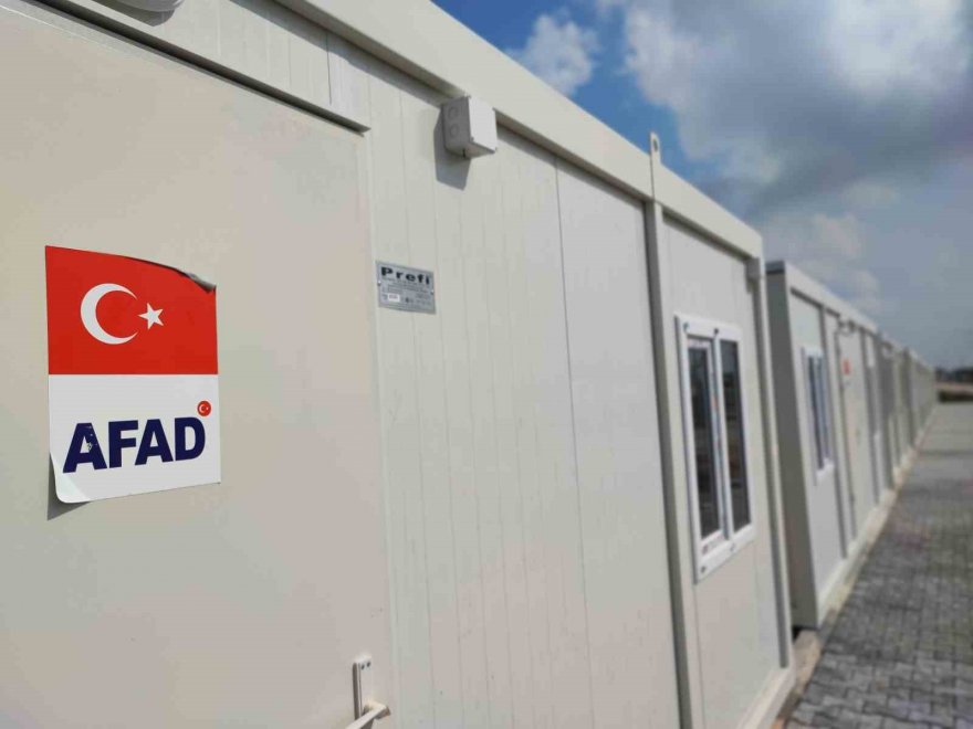 3 binden fazla binanın yıkılacağı Adana’ya 2 bin 400 konteyner kurulacak