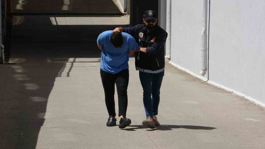 3 kilo uyuşturucuyla yakalandı,