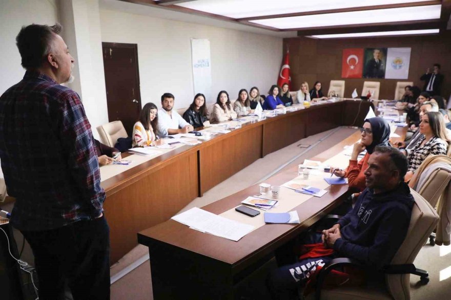 Adana Büyükşehir Belediyesi, kadın erkek eşitliğinin sağlanmasına yönelik personel eğitimlerine devam ediyor