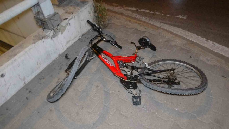 İş çıkışı bisikletle evine giden kişi otomobilin çarpması sonucu ağır yaralandı