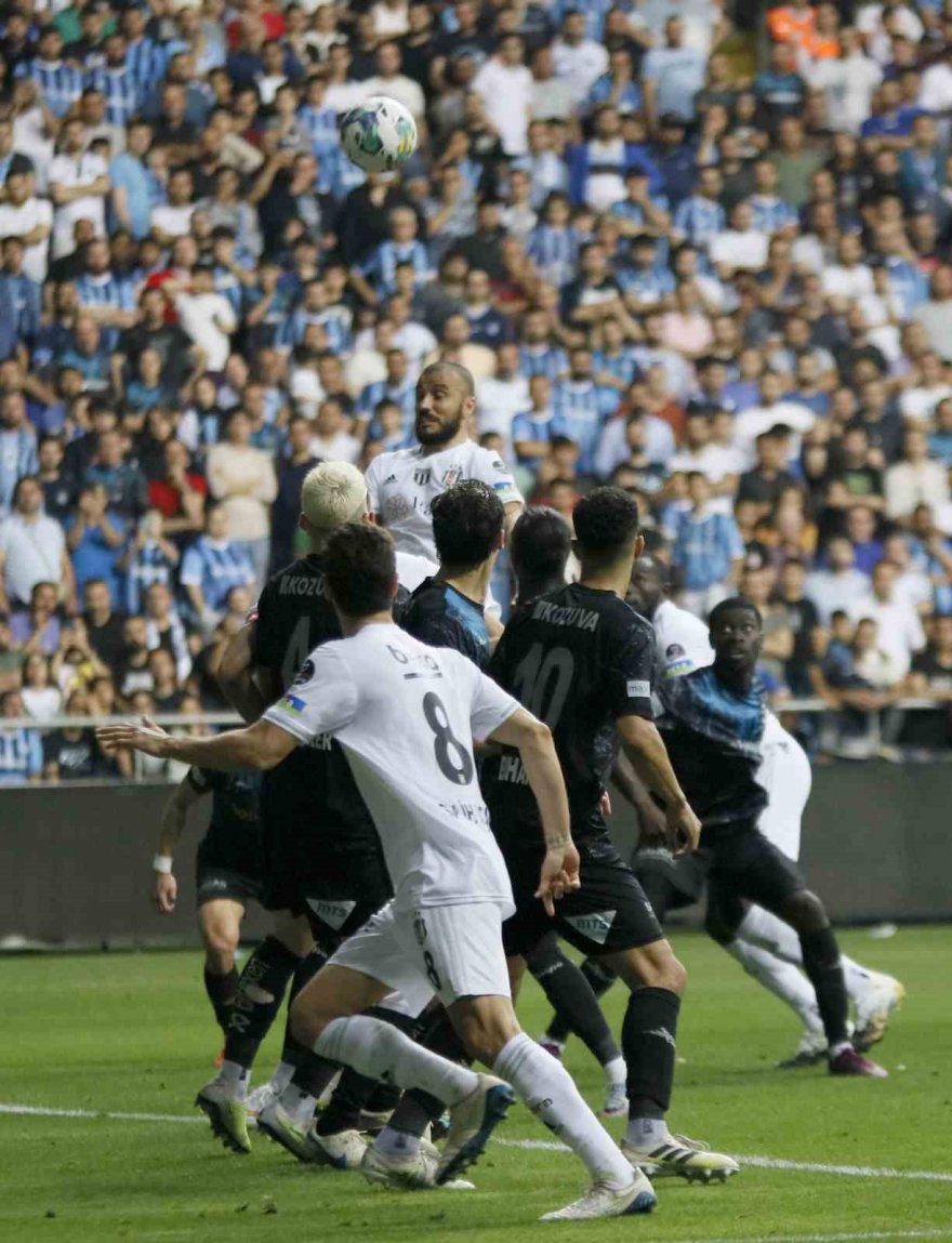 Adana Demirspor evinde Beşiktaş'a takıldı: 1-4