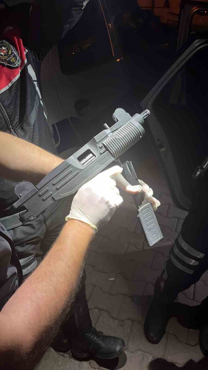 Adana polisinin ’şok uygulamaları’nda bin 287 adet ruhsatsız silah ele geçirildi